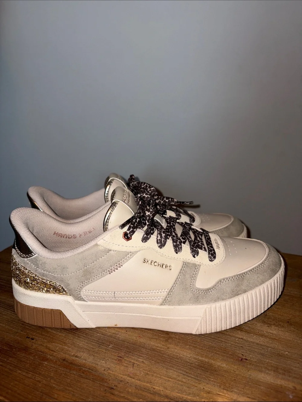 Skechers Women's Cream & Gold Glitter Low-Top Sneakers Size 10